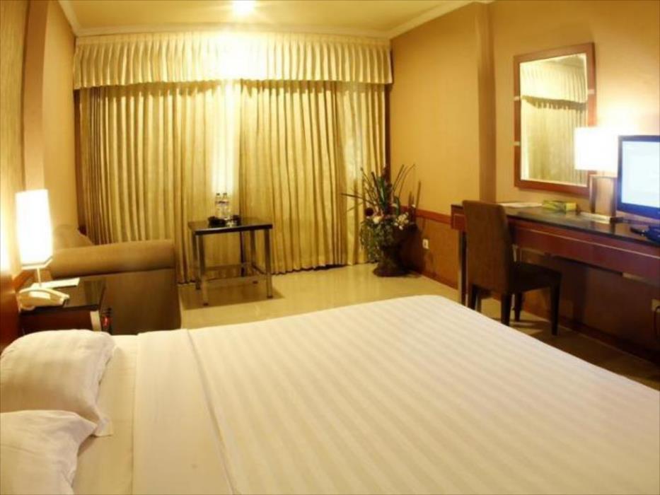Banjarmasin Internasional,Banjarmasin>>Banjarbaru,4 star