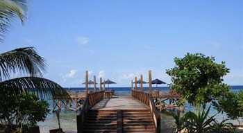 wakatobi patuno resort by sahid