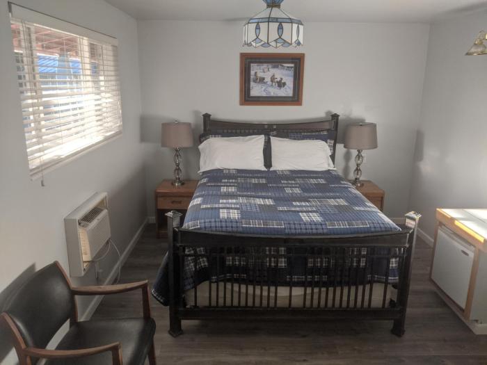 majestic rockies motel