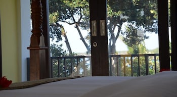 tamarind beach bungalows