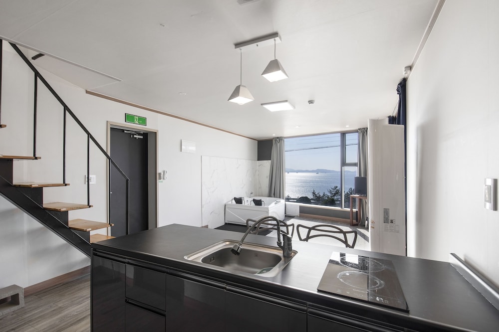 namhae butkokgiljinaseo