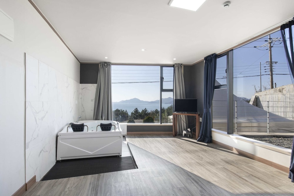 namhae butkokgiljinaseo