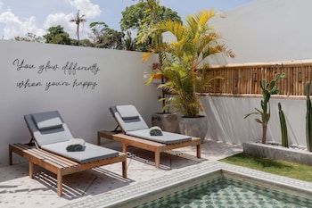 no rush villas