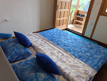 bosnian pyramid glamping