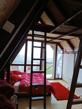 bosnian pyramid glamping