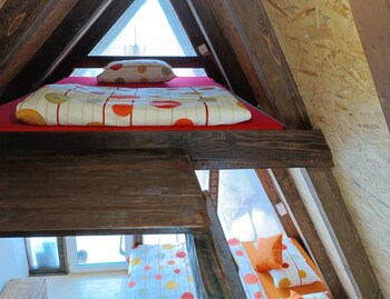 bosnian pyramid glamping