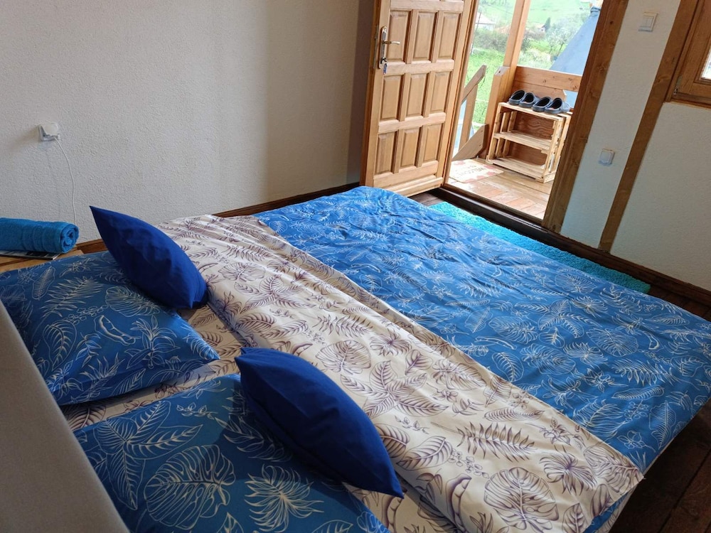 bosnian pyramid glamping