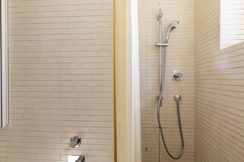 notami twins apartment