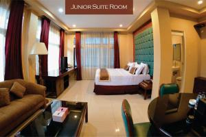 Rudang Berastagi Hotel,,3 star