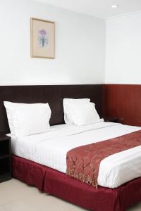 Rudang Berastagi Hotel,,3 star
