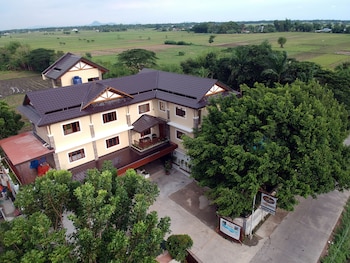 sarojus farmview hotel