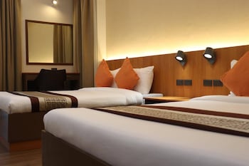 sarojus farmview hotel
