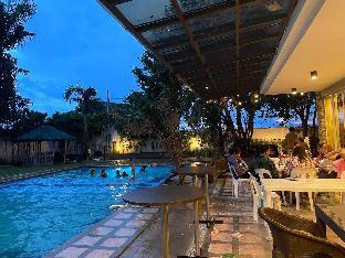 sarojus farmview hotel