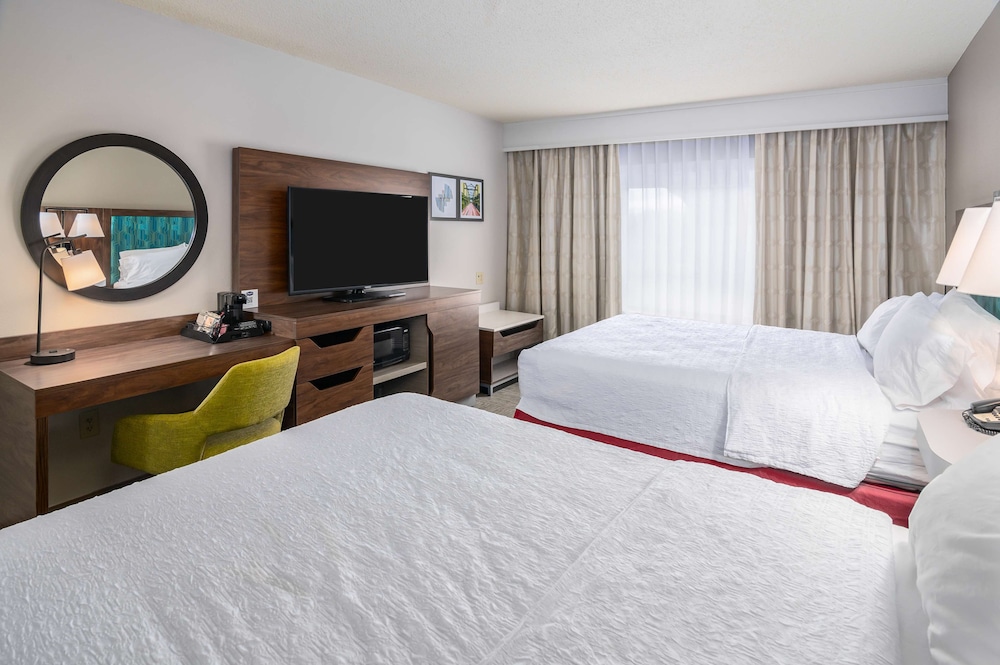 hampton inn and suites hartford manchester