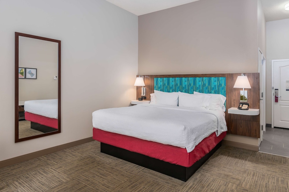 hampton inn and suites hartford manchester