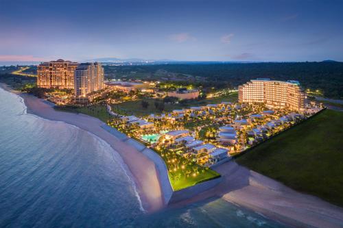 ixora ho tram by fusion