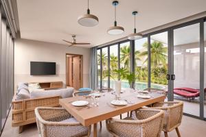 ixora ho tram by fusion