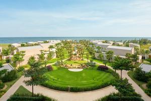 ixora ho tram by fusion