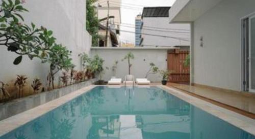 kenari tower hotel