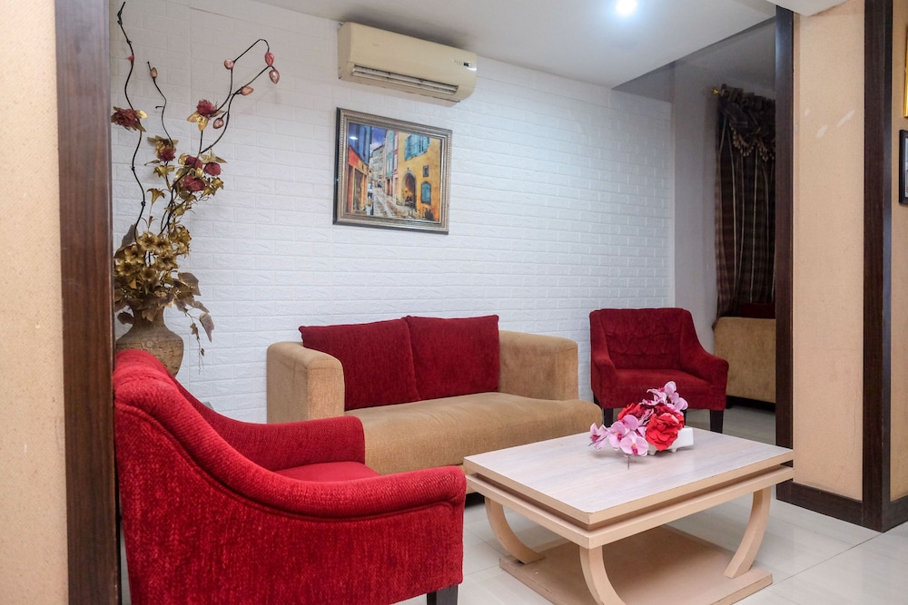 reddoorz plus grand populer hotel