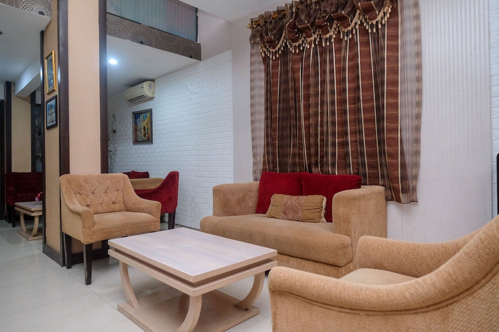 reddoorz plus grand populer hotel