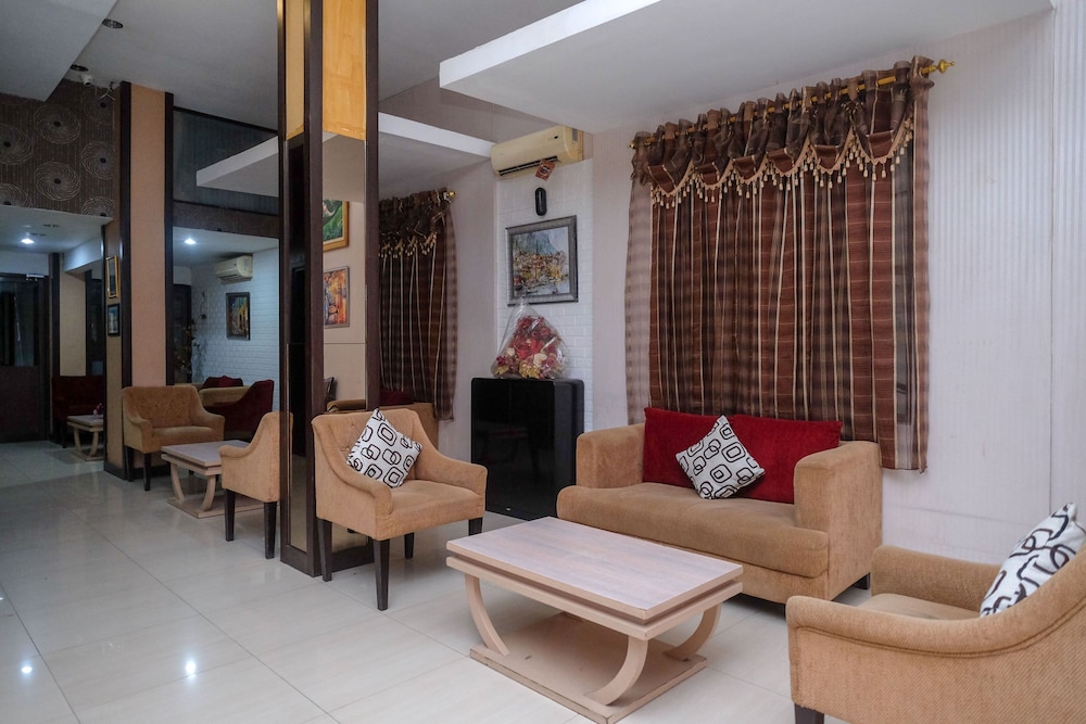 reddoorz plus grand populer hotel