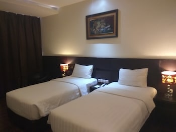 continent centrepoint hotel makassar