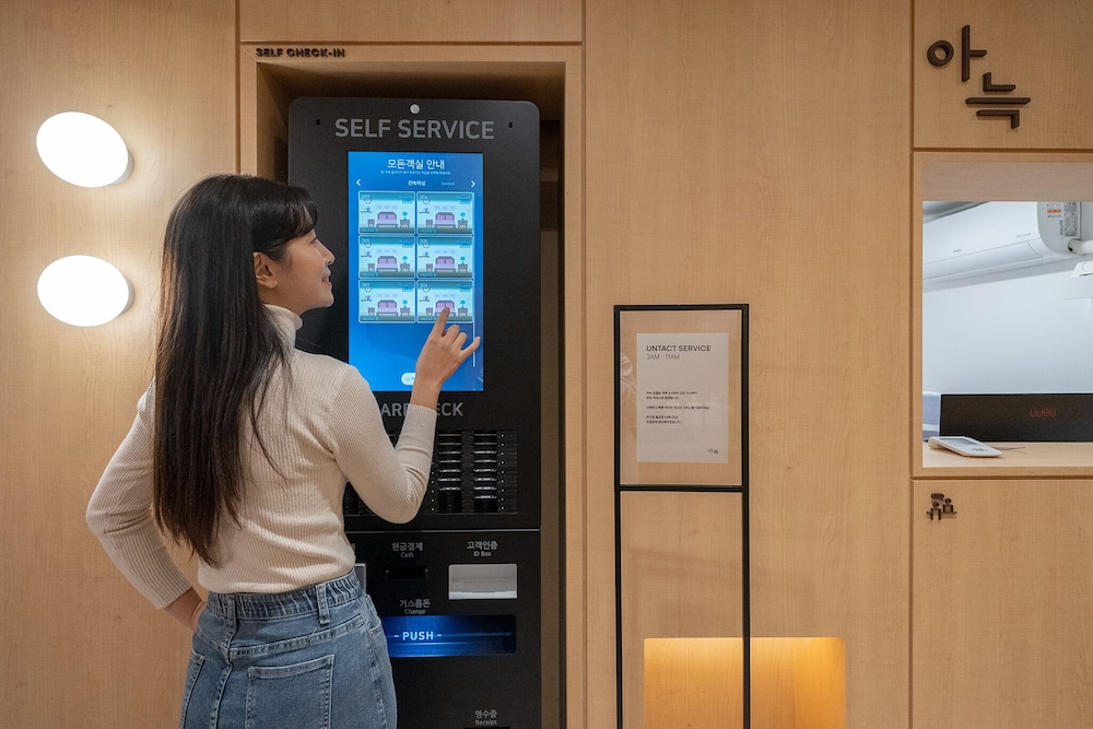 thehyoosik aank hotel guri