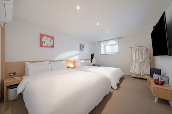 thehyoosik aank hotel guri