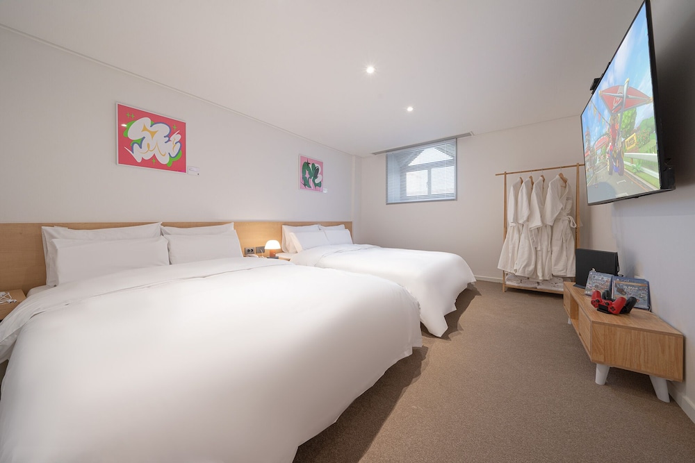 thehyoosik aank hotel guri