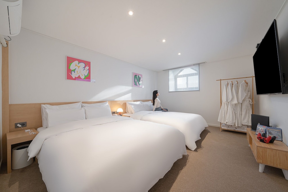 thehyoosik aank hotel guri