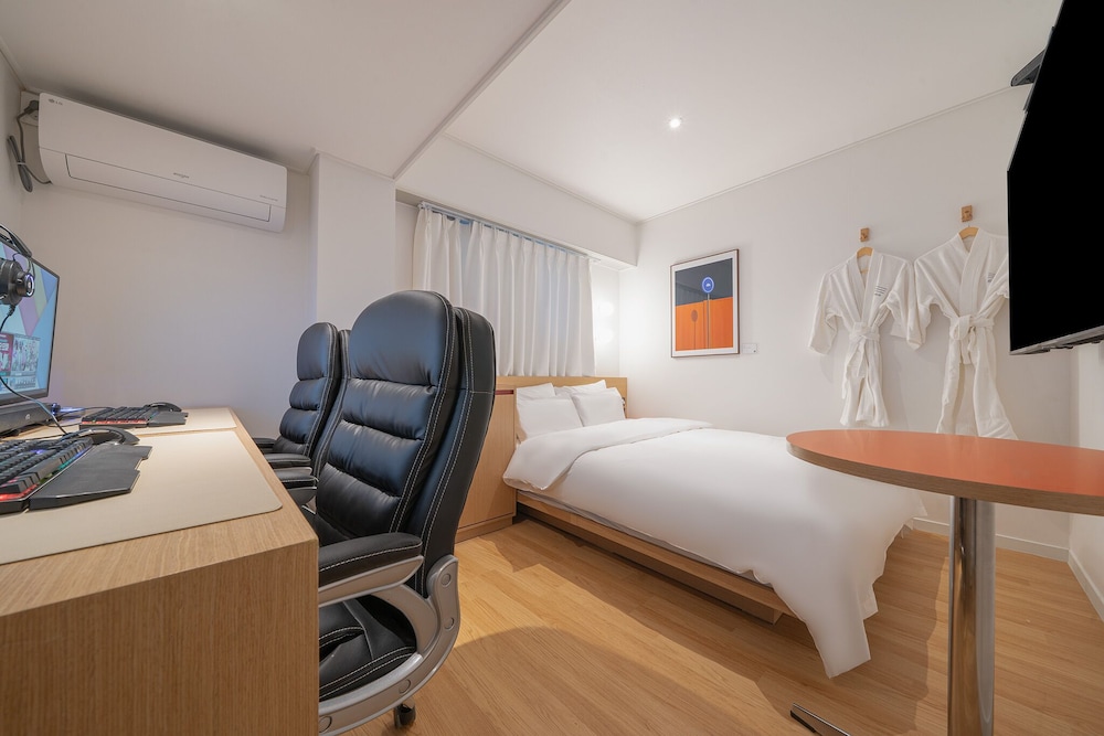 thehyoosik aank hotel guri