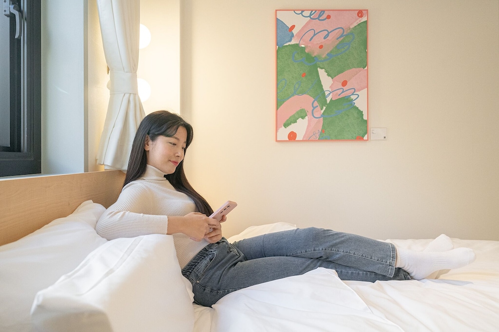 thehyoosik aank hotel guri