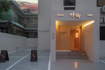 thehyoosik aank hotel guri