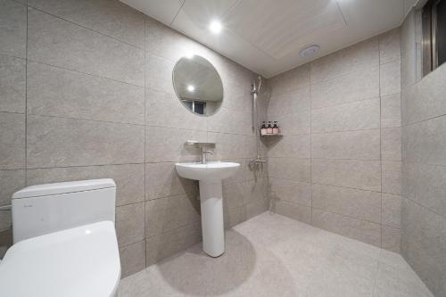 thehyoosik aank hotel guri
