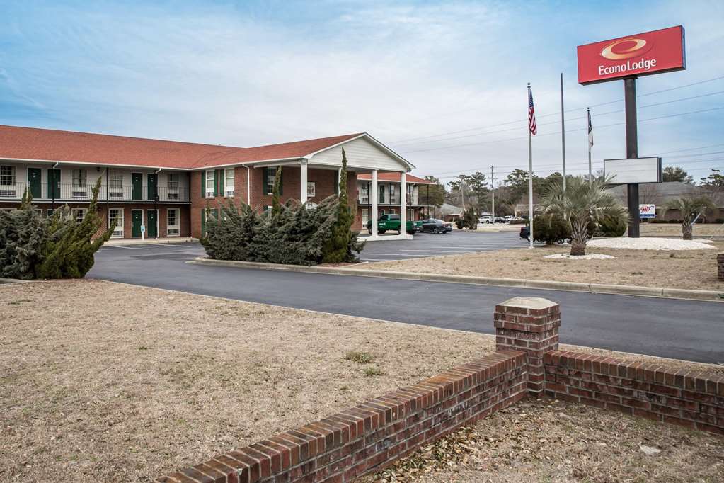 econo lodge crystal coast