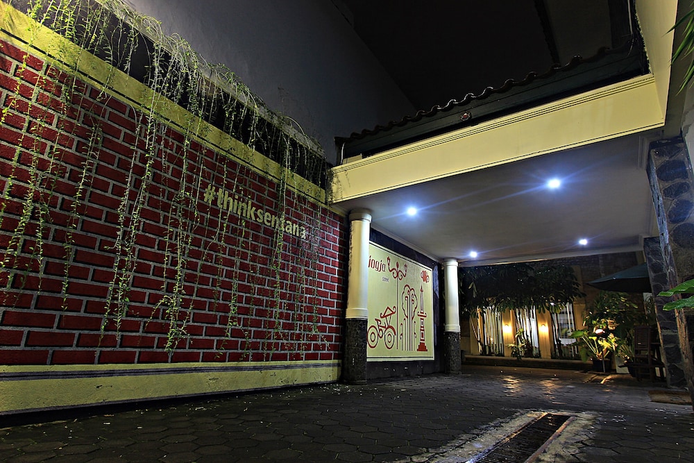 griya sentana hotel jogjakarta