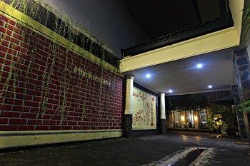 griya sentana hotel jogjakarta