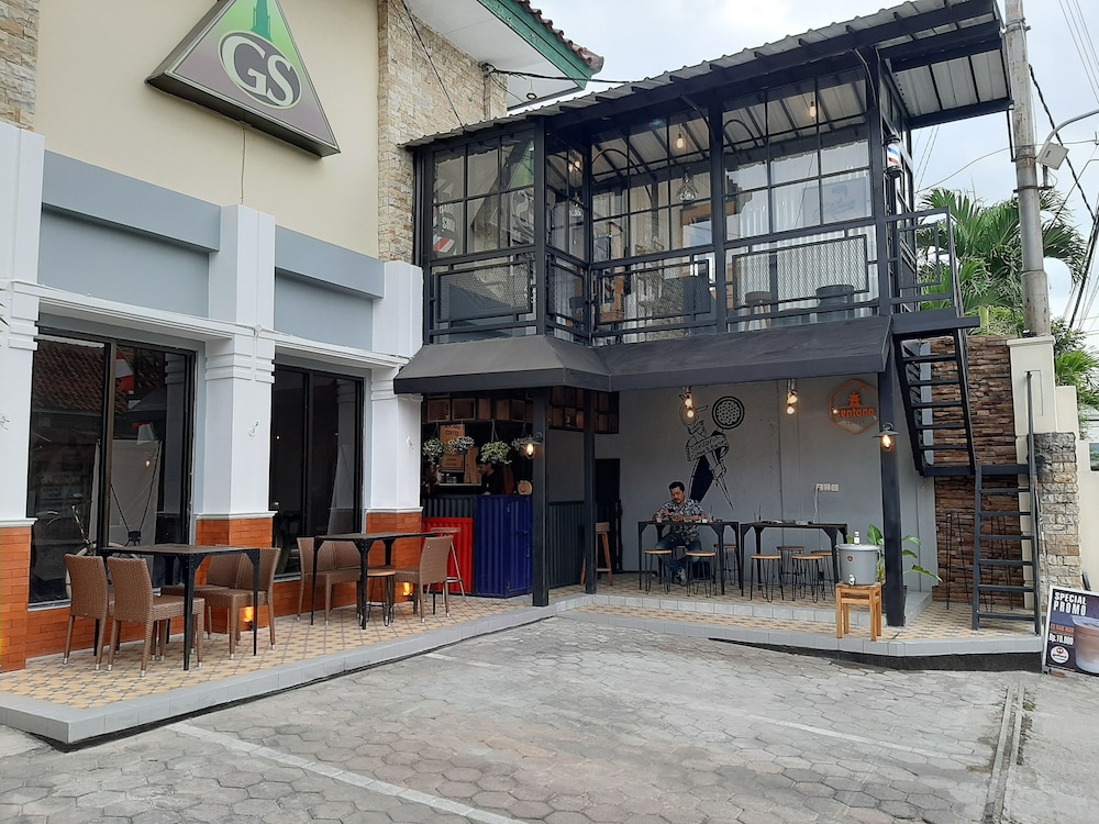 griya sentana hotel jogjakarta