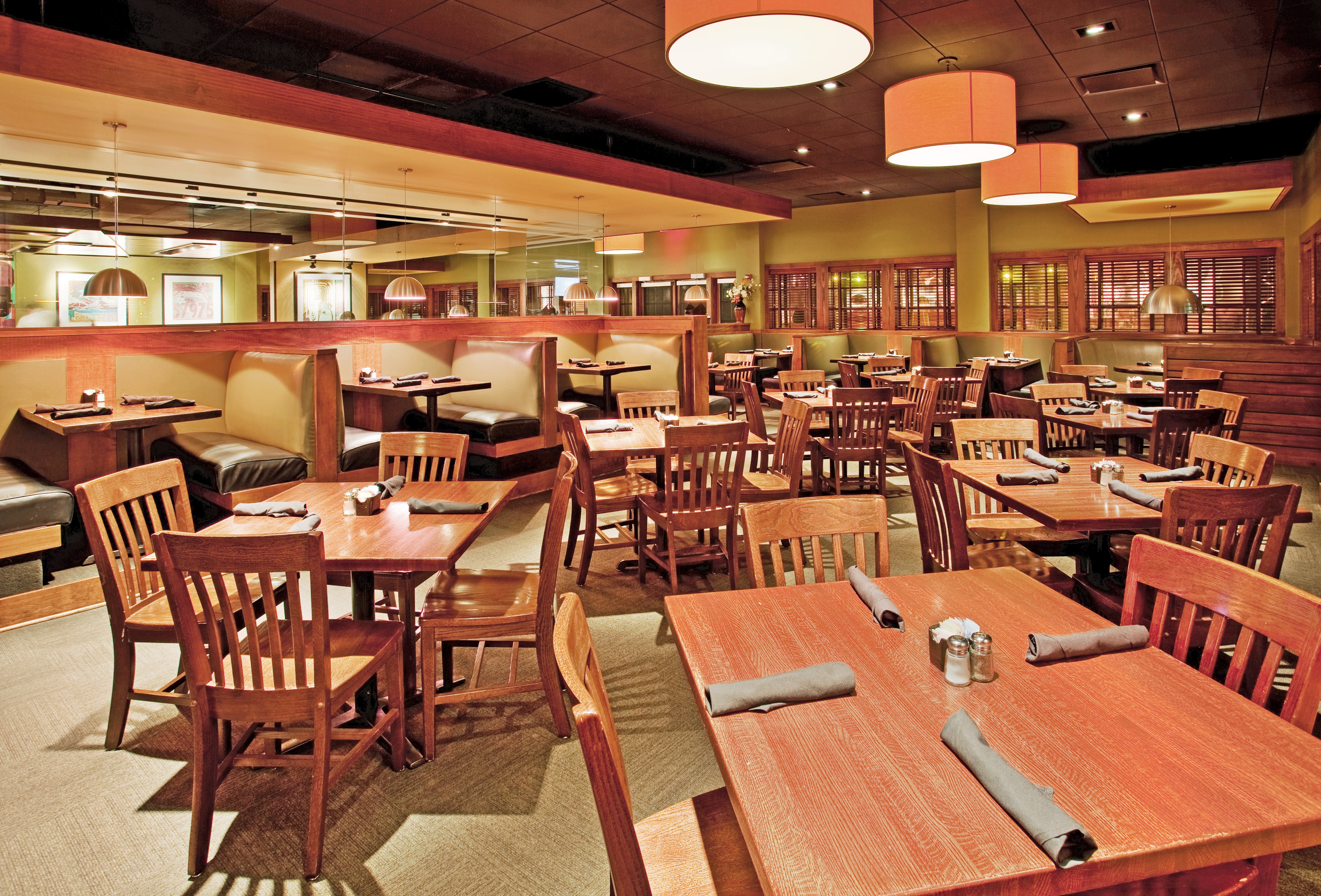 holiday inn manhattan at the campus by ihg