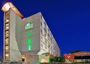 holiday inn manhattan at the campus by ihg