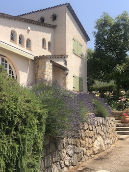 villa daphne