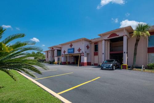 rodeway inn and suites east