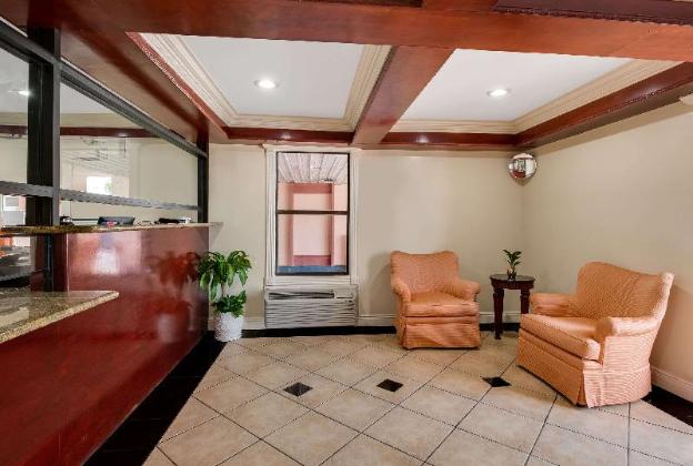 rodeway inn and suites east