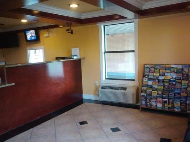 rodeway inn and suites east