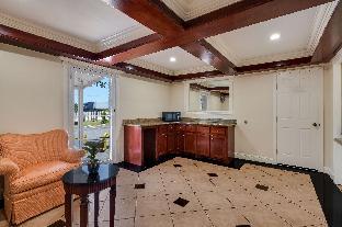 rodeway inn and suites east