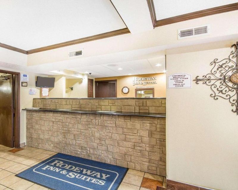 rodeway inn and suites east