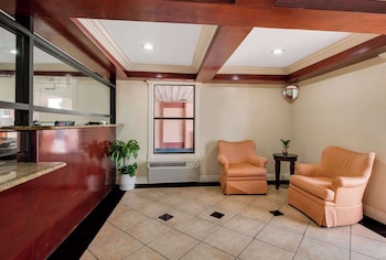 rodeway inn and suites east