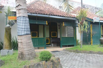 hotel batik yogyakarta