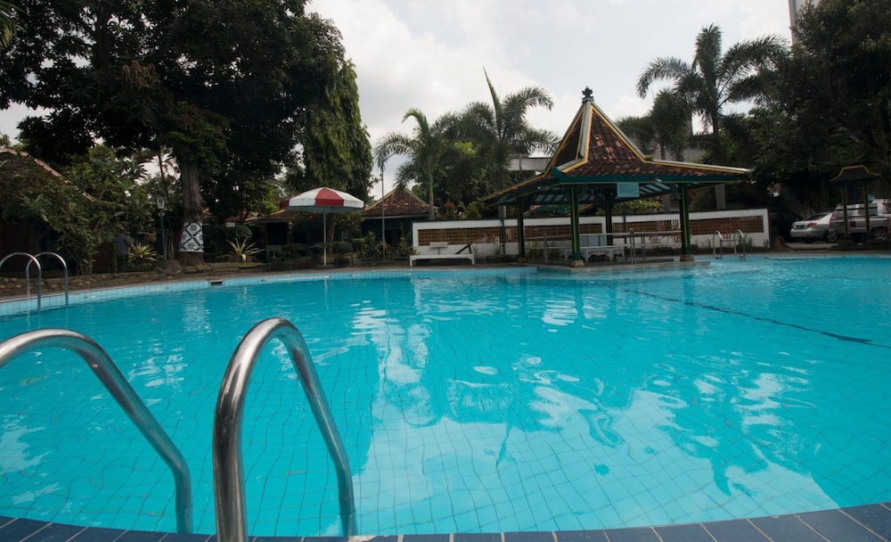 hotel batik yogyakarta